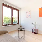 Апартаменти Zwirn By Ellements, Brand New With Free Parking Братислава