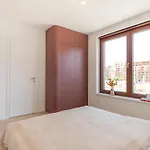 Zwirn By Ellements, Brand New With Free Parking
