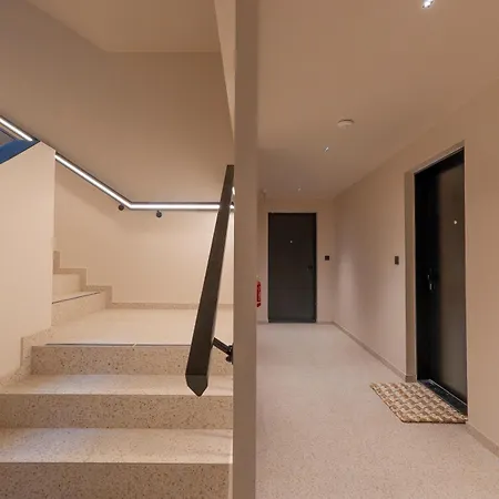 Zwirn By Ellements, Brand New With Free Parking Appartement