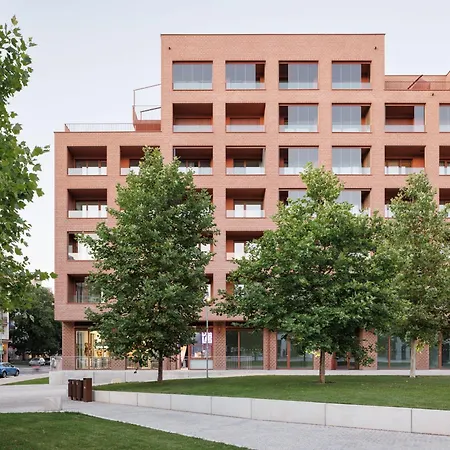 Zwirn By Ellements, Brand New With Free Parking Appartement *