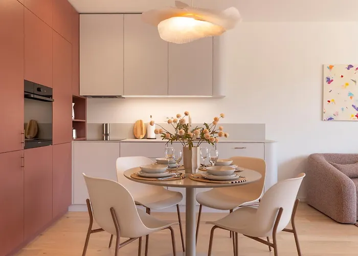 Zwirn By Ellements, Brand New With Free Parking *