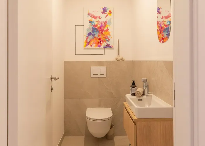 Zwirn By Ellements, Brand New With Free Parking