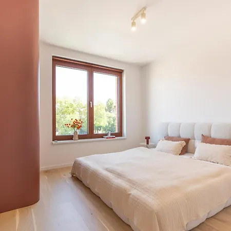 Apartman Zwirn By Ellements, Brand New With Free Parking