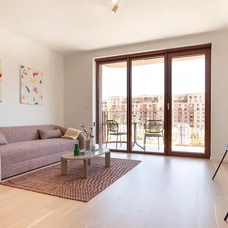 Apartman Zwirn By Ellements, Brand New With Free Parking