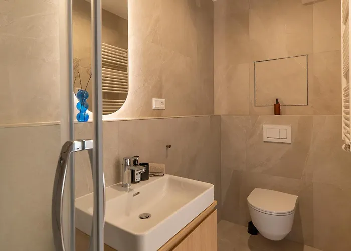 Zwirn By Ellements, Brand New With Free Parking